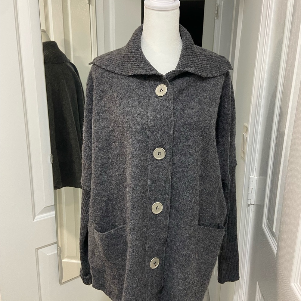 For Cynthia Charcoal  100% Wool  Sweater - Picture 2 of 8